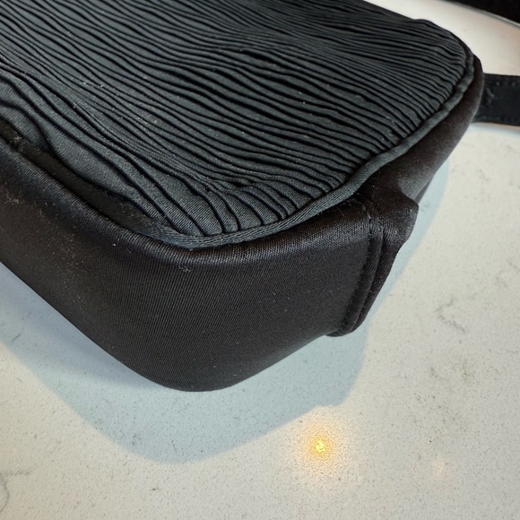 Vintage Meyers Made in USA Elegant Black Women's Handbag - Picture 7 of 9